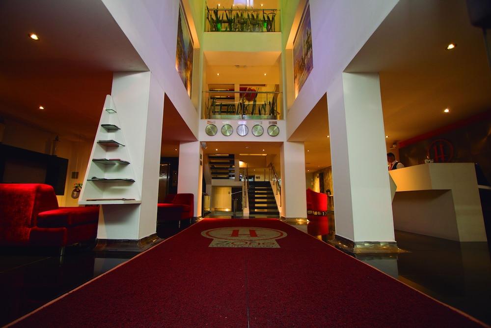 Zi One Luxury Hotel Pereira Exteriör bild