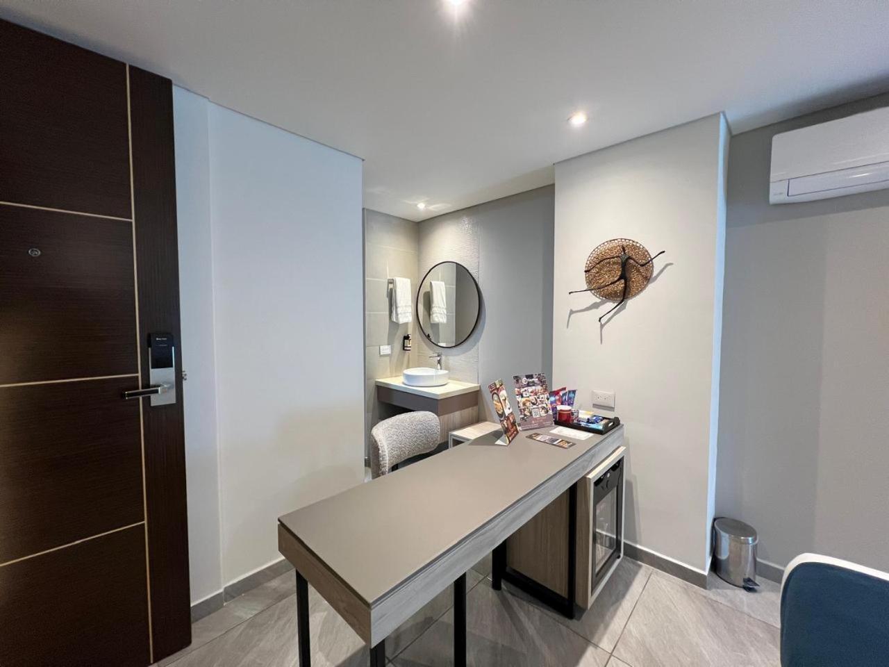 Zi One Luxury Hotel Pereira Exteriör bild